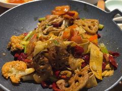 -九锅一堂酸菜鱼(万达广场店)