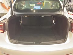 -TESLA 特斯拉(上海太古汇体验店)