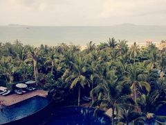 -三亚湾海居铂尔曼度假酒店