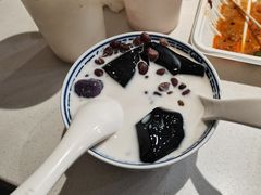 -港殿牛奶甜品世家