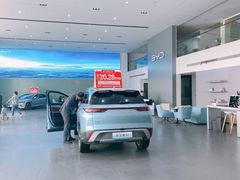 -比亚迪上海弘仁4S(杨浦店)