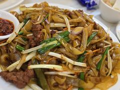 牛肉炒河粉-文记壹心鸡(宝华路店)