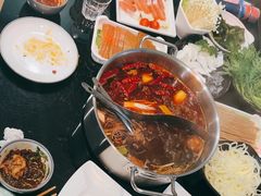 -唯爱KTV聚会餐厅(仙林东城汇店)