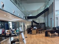 -奔驰上海利星(七宝店)