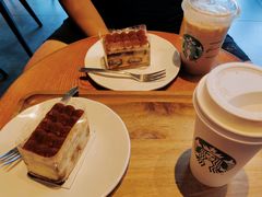 -星巴克(潍坊泰华广场店)