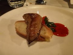 -食间牛排(重庆路万达店)