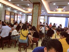 等位区-仁信老铺(华盖路店)