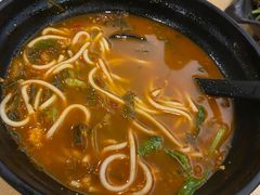 -香巴拉云南餐厅(华莱坞店)