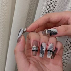 -Fanni美甲美睫皮肤管理