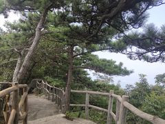-罗田薄刀峰风景区