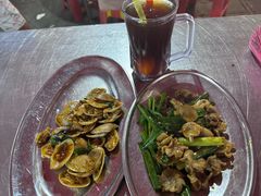 蛤蜊啦啦-黄亚华小食店(Jalan Alor)