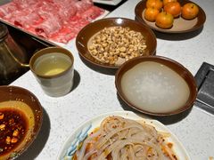 -贵府酸汤牛肉火锅·贵州老字号(飞山街店)