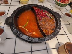 -卤校长重庆火锅(恒隆广场店)