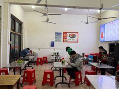 -高师傅特色米粉汤包(建设路店)