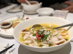 重庆酸菜鱼-粤麓轩餐厅(中信泰富广场店)