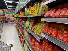 -家乐福(四元桥购物中心店)