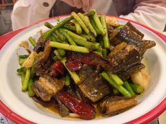 -霄汉牛三鲜湖北砂锅菜(万松园2店)