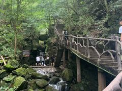 -藏龙百瀑风景区