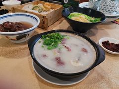 艇仔粥-香江中餐厅·招牌鱼生·老广味道(长隆香江酒店)