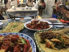 -金渝海鲜烧烤万州烤鱼店