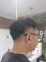 -镁连社·美联社