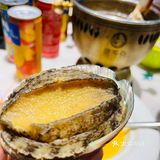 在唐禾会海鲜自助，实现螃蟹自由！每一只都在三两左右