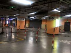 -大宁国际商业广场-地下停车库