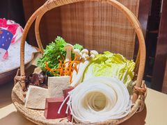 -余欢领鲜火锅(新街口店)