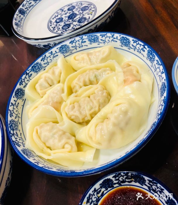 艾米私房馄饨蛋黄鲜肉馄饨图片