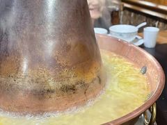 -果松木炭酸菜铜火锅·外婆参鸡汤