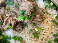 牛肉煲仔饭-关氏饮食店