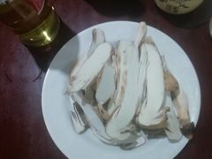 -菌之家·专业纯野生菌火锅·特色炒菌