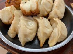 -黄阿姨锅贴大王(万航渡路店)