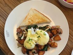 baked&nbsp;potatoes-Common Table · Brunch & Coffee