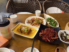 -隔壁老王·家常云南菜(花巷店)