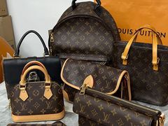 -小飞侠奢侈品回收 寄卖 养护(宝山宝龙广场店)