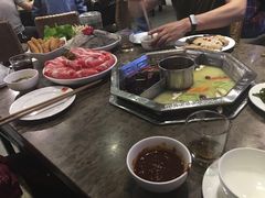 -佬土鹅肠火锅(中建大观店)