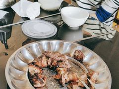 -烤肉小伙烤肉店