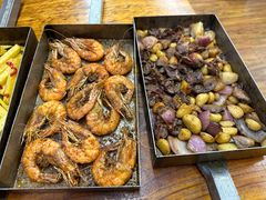 -老东镇啤酒屋海鲜加工·蒸汽海鲜·海鲜烧烤(台东店)