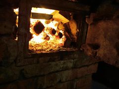 -鱼窝棚柴火铁锅炖(富山屯店)