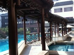 戶外泳池庭園步道日景-苏州吴宫泛太平洋酒店