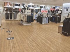 -优衣库(哈尔滨香坊万达广场店)