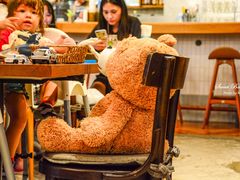 -ROAST coffee & eatery