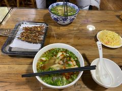 -陇上全荟兰州传统牛肉面(延吉路店)