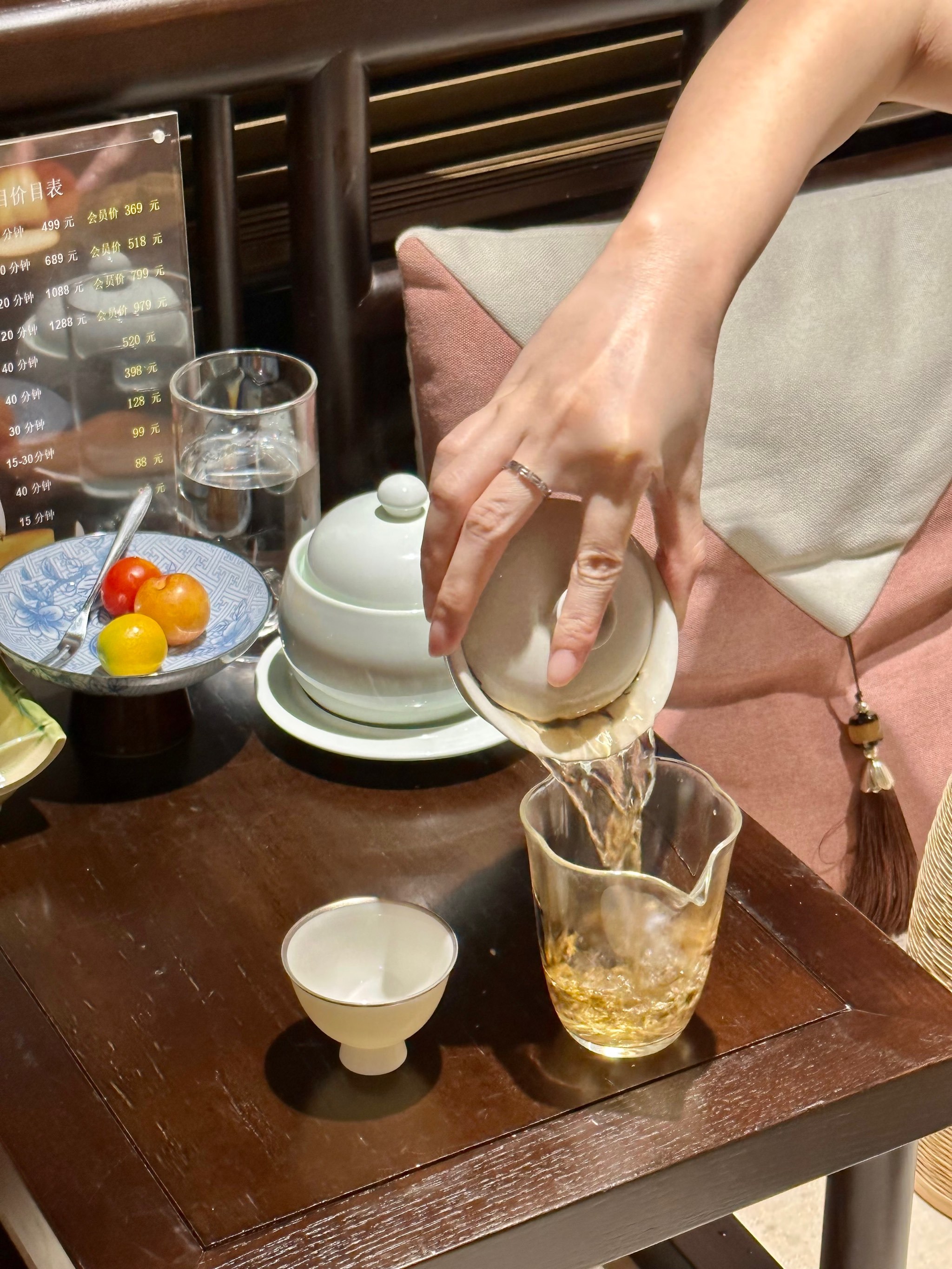 沁·源庭精油按摩才是疲惫生活的解药
