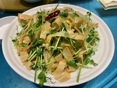 豆苗拌腐皮-淮上豆府(水厂路店)