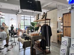 -摩力美发·烫·染·设计专业店