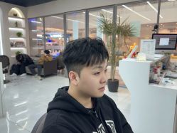-尤司男士国潮理发馆