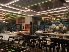 -大中华希尔顿酒店-念自助餐·嗨啤·小龙虾