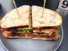 烤牛肉三明治-明谦·Coffee&Cocktail Bar(美您公园店)